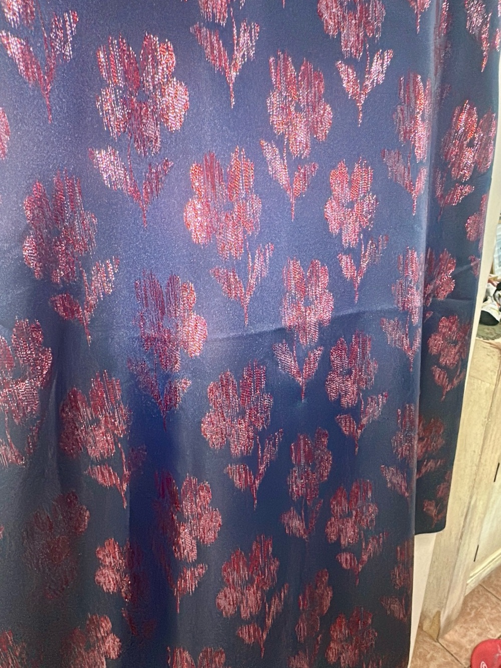 Draper James NWT JACQUARD Dress Navy with Metallic Pink Floral. Pit-pit20 (mix51 - Picture 5 of 13